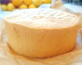 Wilgotny biszkopt z olejem, idealny do tortów. Puszysty i lekki, czeka na dekorację.